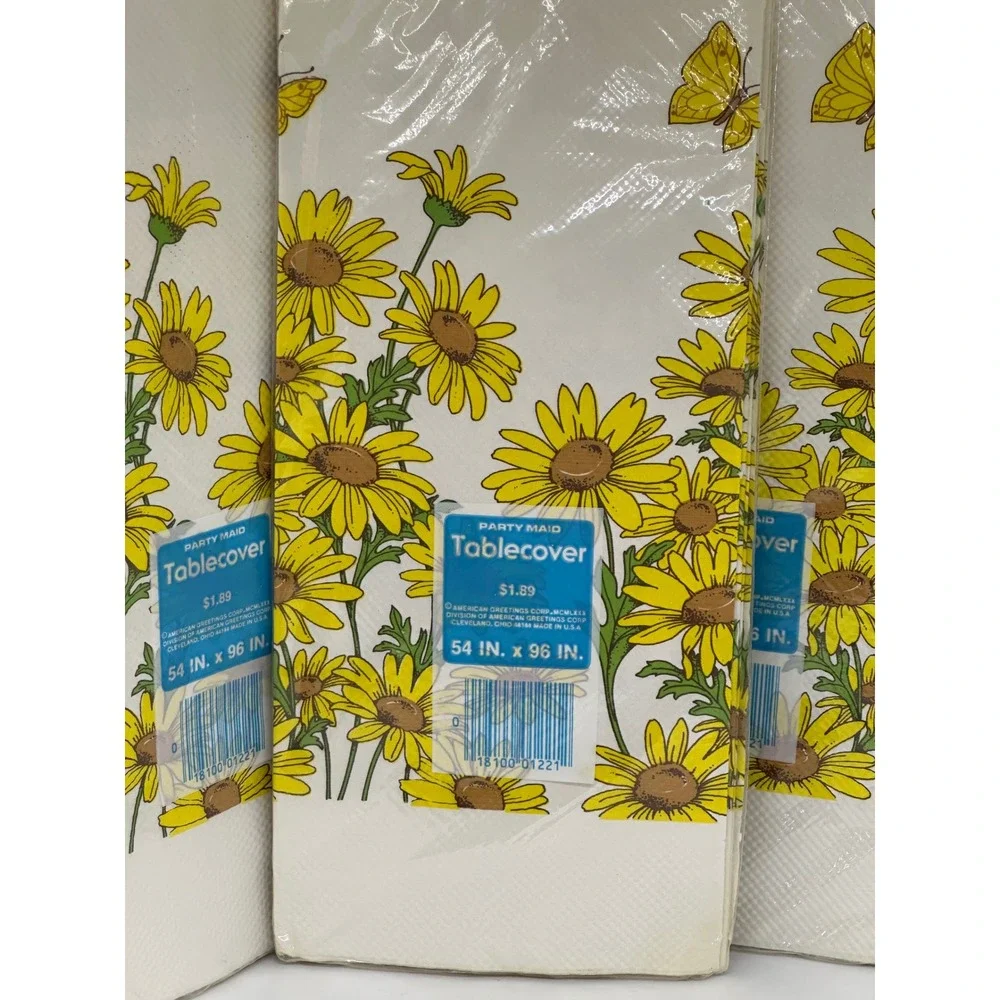 VTG American Greetings Party Maid Tablecover Yellow Daisy Floral Butterfly 4PK